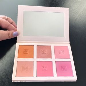 Jouer Bouquet D’Amour Blush Palette